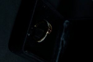 Golden Gaze Eye Design Ring - Image 2