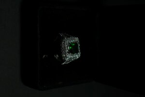 Royal Edge Rectangle Design Ring - Image 3